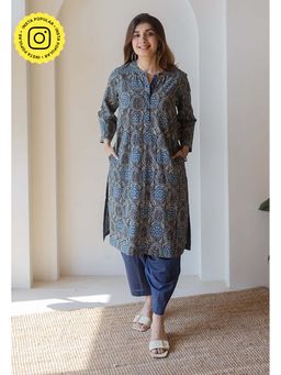 The Indian Ethnic Co. - Aarna Black Ajrakh Cotton Straight Kurta