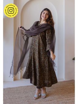 The Indian Ethnic Co. - Nyra Brown Ajrakh Cotton Jhabba Kali Kurta