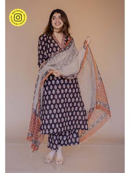 The Indian Ethnic Co. - Shanza Black Bagru Cotton Straight Kurta with Embroidery