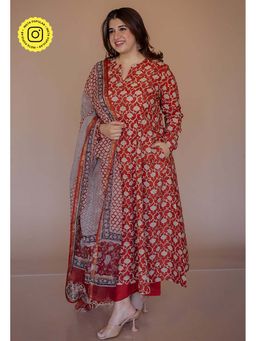 The Indian Ethnic Co. - Shinat Red Bagru Cotton Kali Kurta