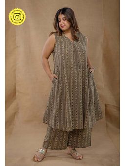 The Indian Ethnic Co. - Raahi Grey Ajrakh Cotton A Line Kurta And Palazzo Co-Ord Set