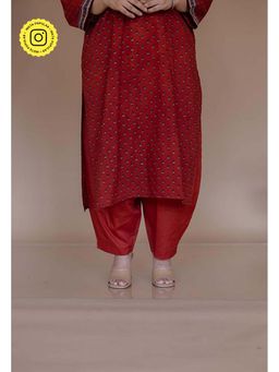 The Indian Ethnic Co. - Tarin Red Solid Slub Cotton Afghan Salwar