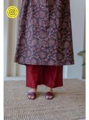 Maroon color option