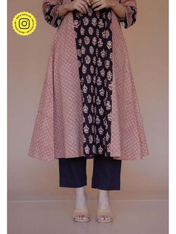 The Indian Ethnic Co. - Yashi Black Solid Slub Cotton Straight Pant