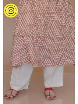 The Indian Ethnic Co. - Yashi Off White Solid Slub Cotton Straight Pant