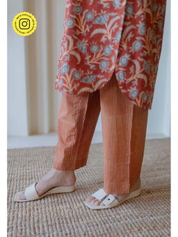 The Indian Ethnic Co. - Yashi Red Ajrakh Cotton Straight Pant