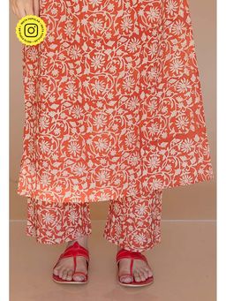 The Indian Ethnic Co. - Yashi Red Bagru Cotton Straight Pant