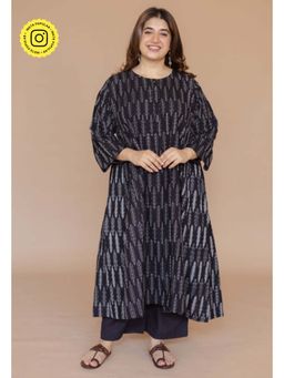 The Indian Ethnic Co. - Alizah Black Handloom Ikkat Cotton Jhabba Kali Kurta