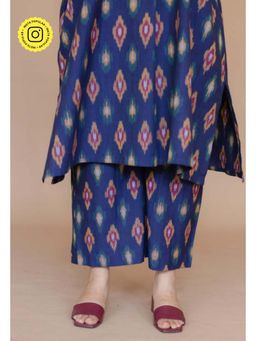 The Indian Ethnic Co. - Yashi Blue Handloom Ikkat Cotton Straight Pant