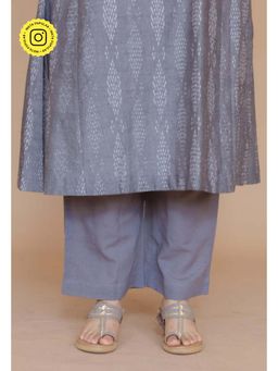 The Indian Ethnic Co. - Yashi Grey Solid Cotton Flex Straight Pant