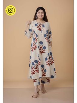 The Indian Ethnic Co. - Alizah White Ajrakh Cotton Jhabba Kali Co-Ord Set