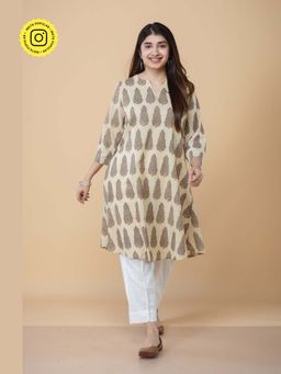The Indian Ethnic Co. - Daksha Cream Ajrakh Cotton A Line Kurta