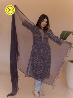 The Indian Ethnic Co. - Coffee Black Solid Kota Doria Cotton Dupatta