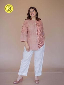 The Indian Ethnic Co. - Palak Red Bagru Cotton Anti- Fit Short Top