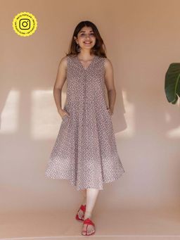 The Indian Ethnic Co. - Vamika Off White Bagru Cotton A Line Dress