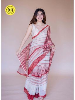 The Indian Ethnic Co. - White Print Kota Doria Cotton Saree with Unstitched Blouse