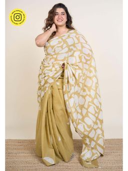The Indian Ethnic Co. - Sabiha Khaki Batik Hand Block Print Mul Cotton Saree Without Blouse