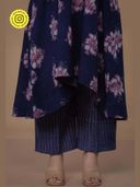 Navy Blue color option, Currently selected