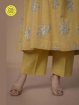 The Indian Ethnic Co. - Yellow Cotton Slub Solid Pant