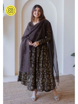 The Indian Ethnic Co. - Roshi Brown Ajrakh Cotton A Line Kurta