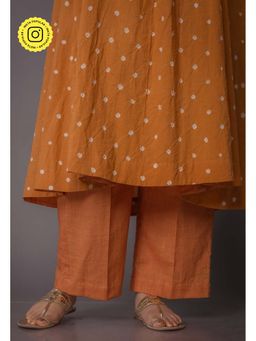The Indian Ethnic Co. - Yashi Yellow Solid Slub Cotton Straight Pant
