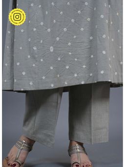 The Indian Ethnic Co. - Yashi Grey Solid Slub Cotton Straight Pant