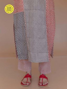 The Indian Ethnic Co. - Prita Red Bagru Cotton Straight Pant