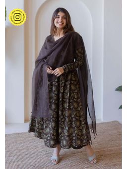 The Indian Ethnic Co. - Roshi Black Ajrakh Cotton A Line Kurta