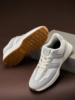 Campus - Off White Sneakers