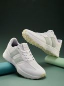 White color option, Currently selected