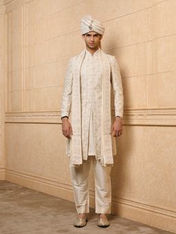 TASVA - White Embroidered Sherwani Kurta and Churidar with Stole