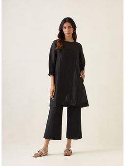 Vinusto - Black A-Line Linen Silk Kurta with Slip and Cotton Glaze Pant (Set of 3)