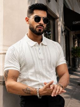 MANIAC - Men Solid Textured Half Sleeve White Polo T-Shirt