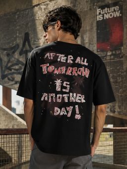 MANIAC - Men Printed Round Neck Black T-Shirt