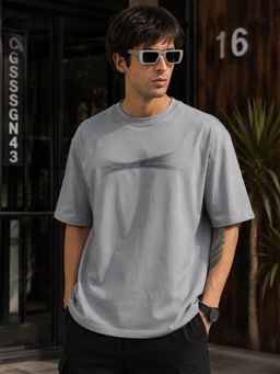MANIAC - Men Typography Printed Round Neck Grey T-Shirt