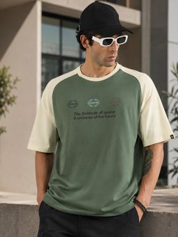 MANIAC - Men Printed Round Neck Raglan Sleeve Green T-Shirt