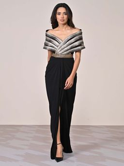 S&N by Shantnu Nikhil - Women Black Jersey Solid Gown