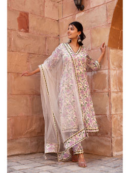 POMCHA - Chhipa Bazar Green Cream Garden Rose Hand Block Kurta with Pant and Dupatta (Set of 3)