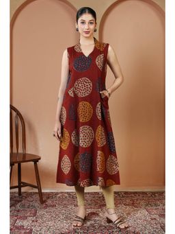 Cotton Culture - Maroon Printed Cotton A-Line Sleeveless V-Neck Kurta
