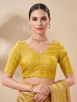 SALWAR STUDIO - Yellow Relaxed Printed Brocade V- Neck Padded Blouse
