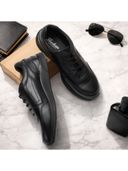 Black color option, Currently selected