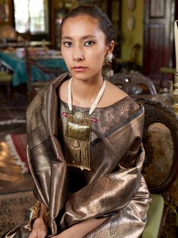 Akhilam - Women's Kanjivaram Silk Grey Woven Designer Saree with Unstitched Blouse