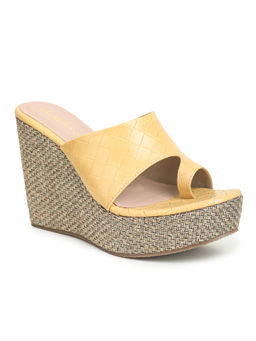 VALIOSAA - Textured Mustard Wedges Heels