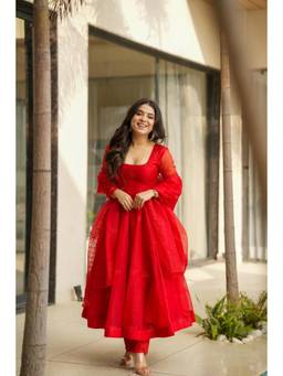 Tankori - Red Embroidered Jute Kurta with Pant and Dupatta