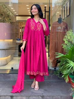Tankori - Pink Embroidered Chanderi Silk Kurta with Pant and Dupatta