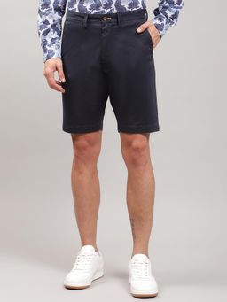 GANT - Men Blue Solid Mid-Rise Regular Fit Chino Shorts