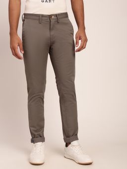 GANT - Men Grey Solid Mid-Rise Slim Fit Flat-Front Chinos