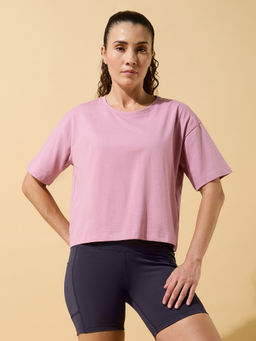 CULT - Sporty Chic Boxy Crop T-Shirt