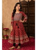 Maroon color option, Sold out, Currently selected