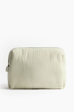 H&M - Boys Green Muslin Changing Bag